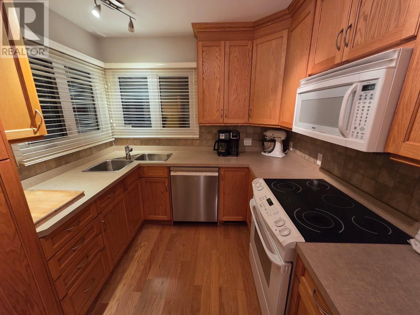 727 Bessie Ave., Thunder Bay, Ontario  P7E 1X4 - Photo 6 - TB253425