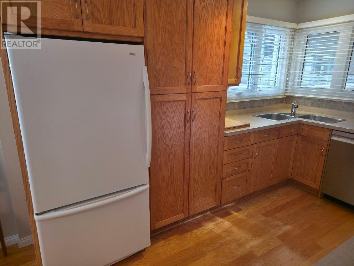 727 Bessie Ave., Thunder Bay, Ontario  P7E 1X4 - Photo 9 - TB253425