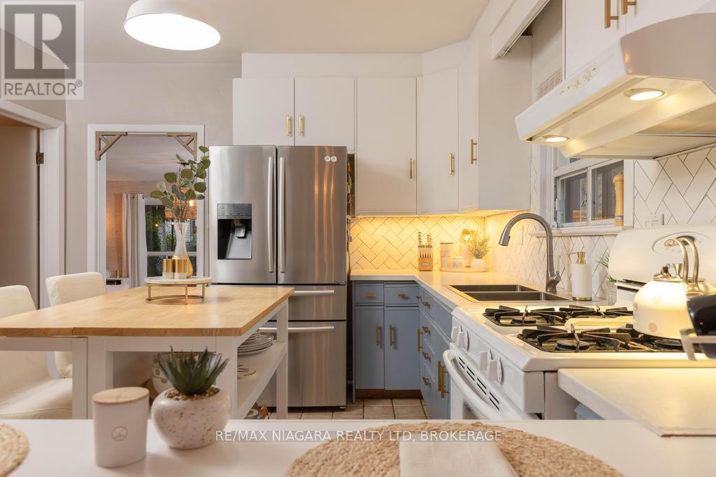 26 Hazel Street, St. Catharines, Ontario L2T 1E1 - Photo 16 - X12520900