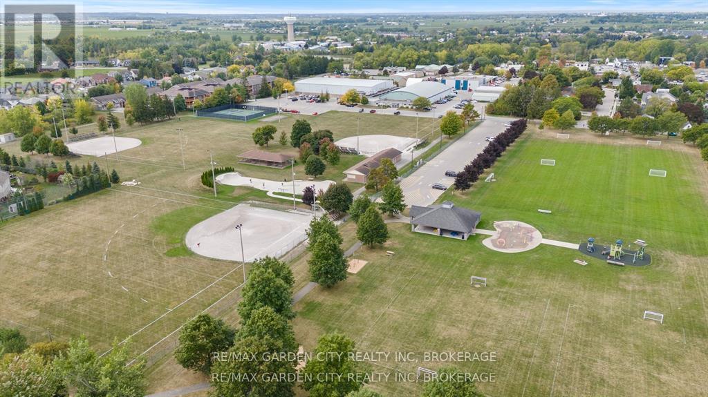 629 Penner Street, Niagara-On-The-Lake, Ontario  L0S 1T0 - Photo 38 - X12520988