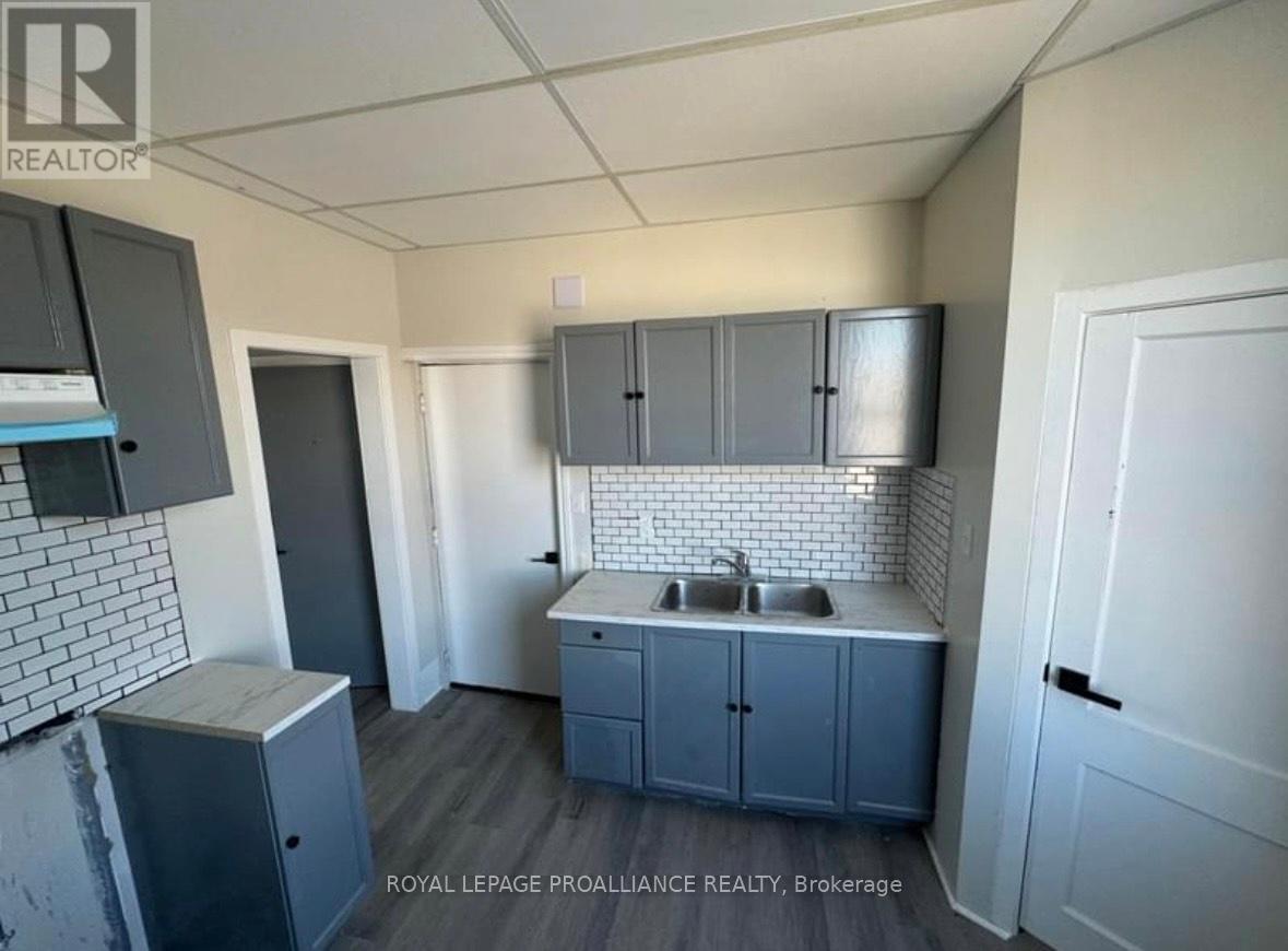 A - 48 King Street, Quinte West, Ontario  K8V 3V8 - Photo 7 - X12507486