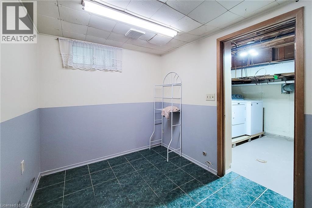 4433 Meadowvale Drive, Niagara Falls, Ontario  L2E 5W8 - Photo 36 - 40786523