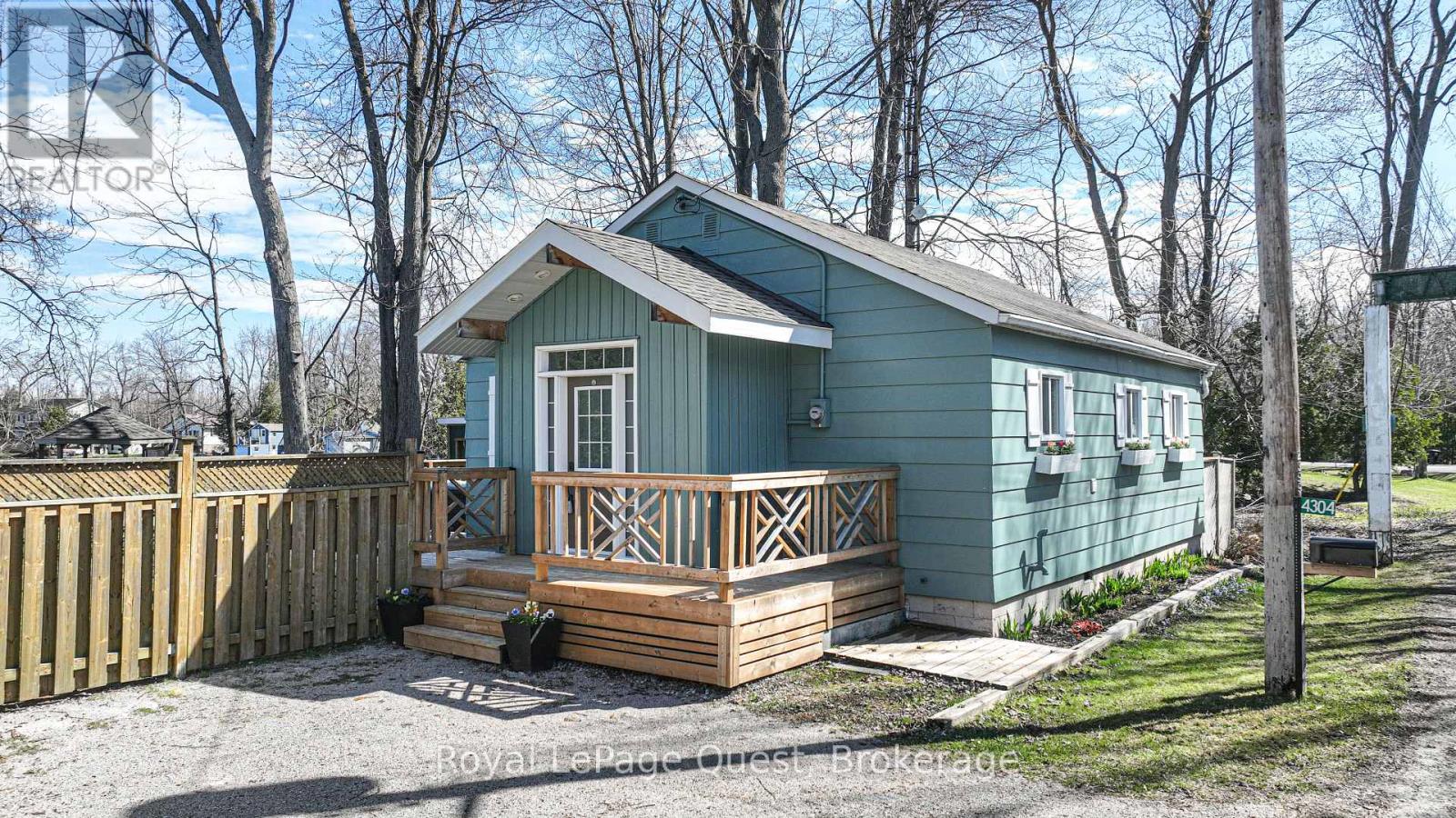 4304 Plum Point Road, Ramara, Ontario L3V 0P8 - Photo 5 - S12521150