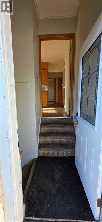 Property at 488 Northmount Drive NW image 5