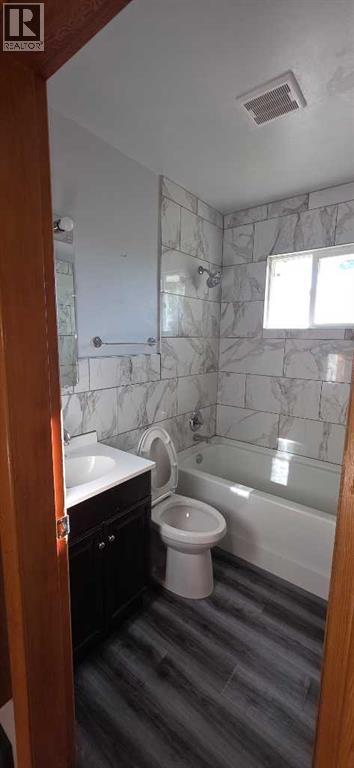 488 Northmount Drive Nw, Calgary, Alberta  T2K 3H9 - Photo 13 - A2227859