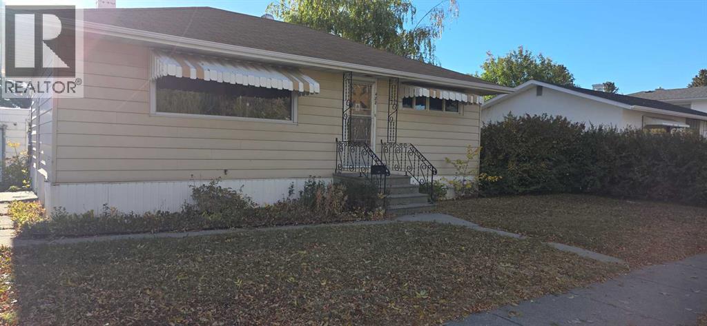 Property at 488 Northmount Drive NW image 3