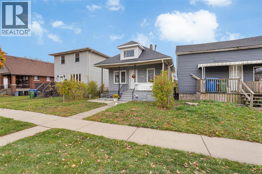 1061 Highland Avenue, Windsor, Ontario N9A 1R6 - Photo 5 - 25028290