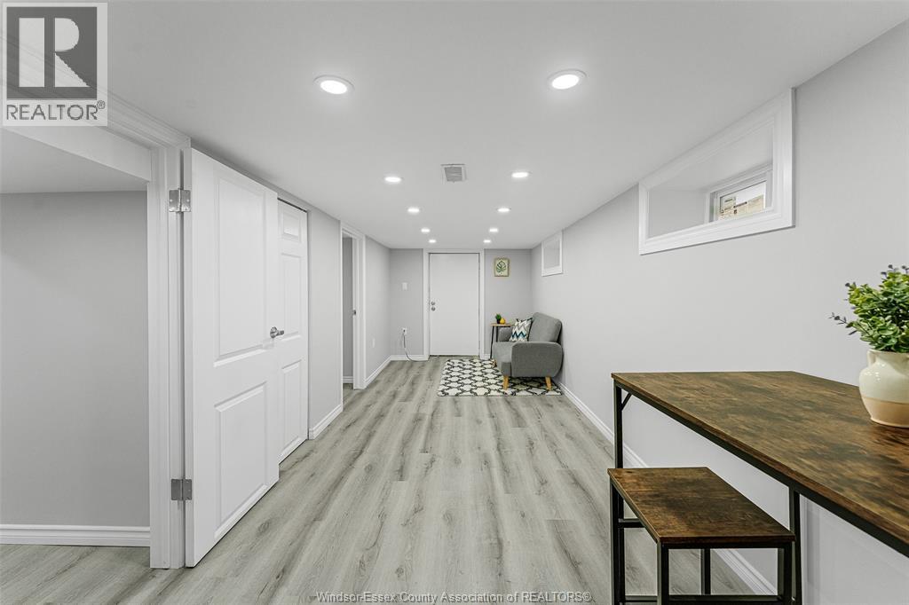 1061 Highland Avenue, Windsor, Ontario N9A 1R6 - Photo 45 - 25028290