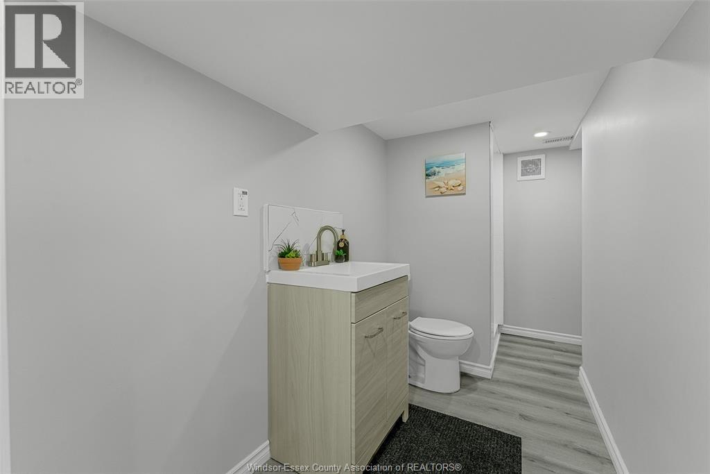 1061 Highland Avenue, Windsor, Ontario N9A 1R6 - Photo 48 - 25028290