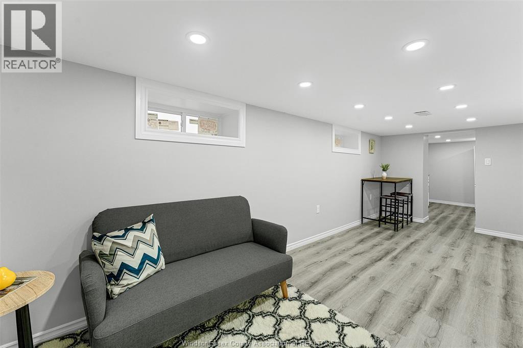 1061 Highland Avenue, Windsor, Ontario N9A 1R6 - Photo 46 - 25028290