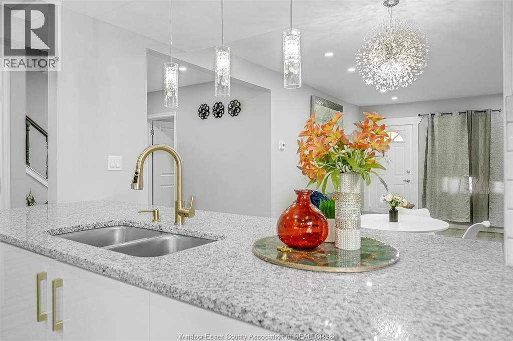 1061 Highland Avenue, Windsor, Ontario N9A 1R6 - Photo 27 - 25028290