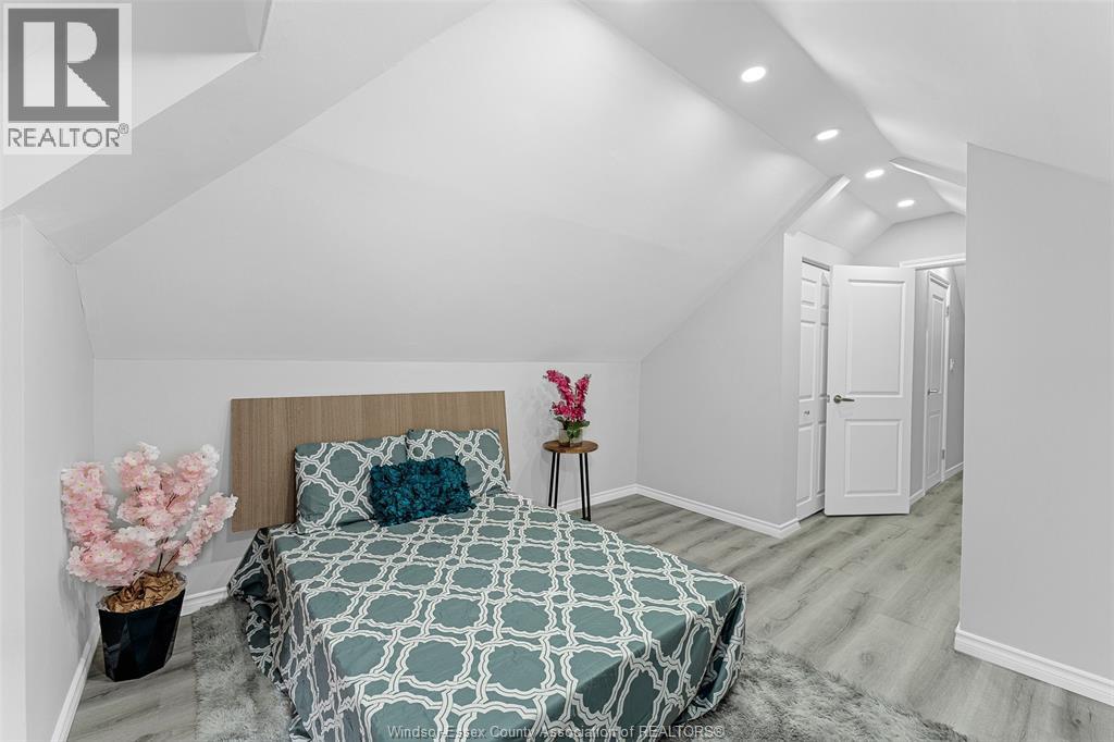 1061 Highland Avenue, Windsor, Ontario N9A 1R6 - Photo 38 - 25028290