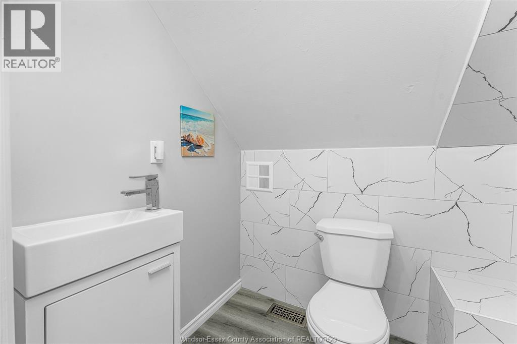 1061 Highland Avenue, Windsor, Ontario N9A 1R6 - Photo 40 - 25028290