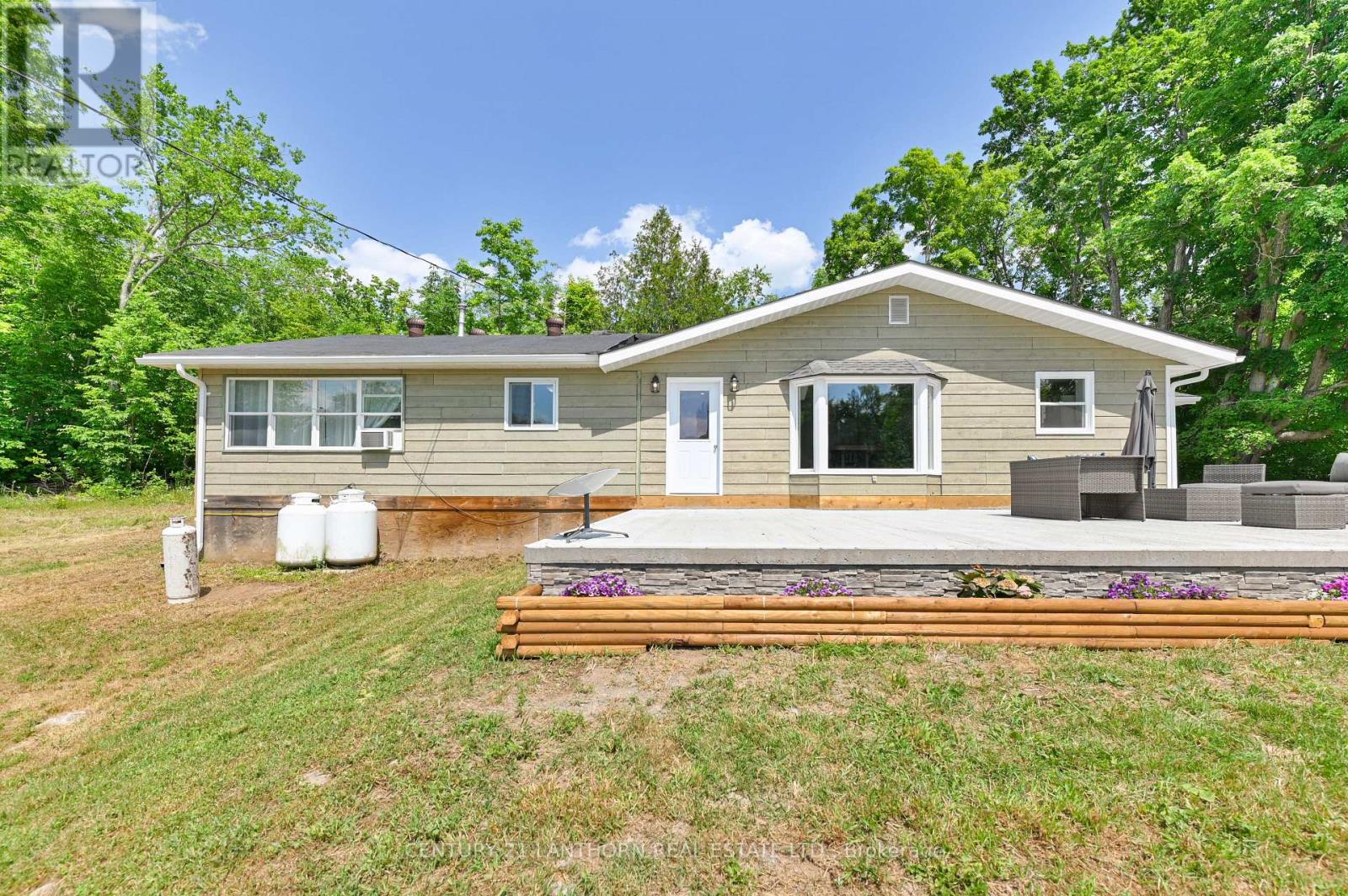 932 Hunt Club Road, Madoc, Ontario  K0K 2K0 - Photo 5 - X12520944