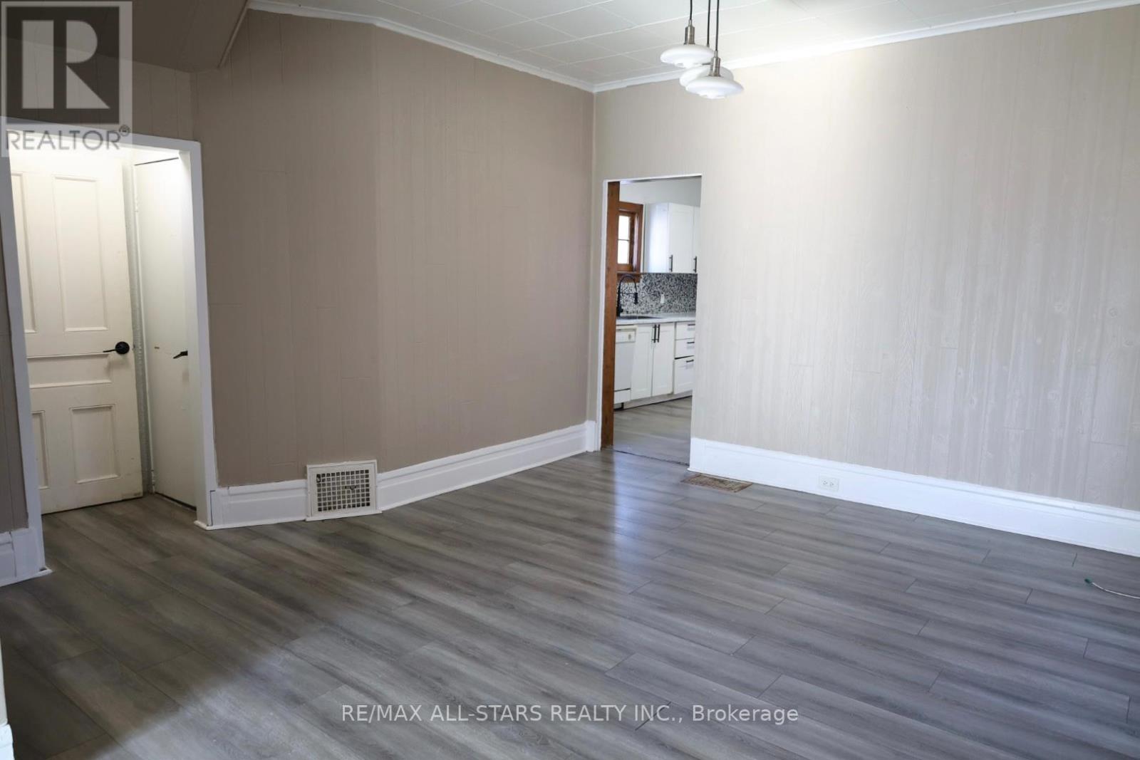 280 Lansdowne Street W, Peterborough (Ashburnham Ward 4), Ontario  K9J 1Y8 - Photo 16 - X12520948