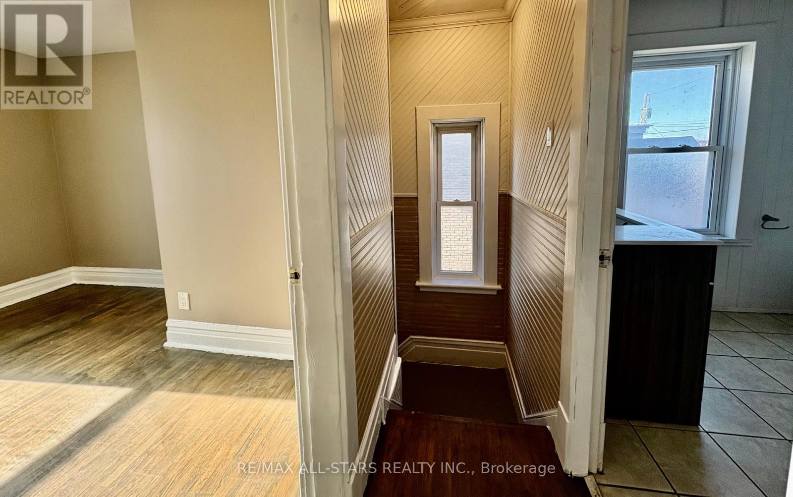 280 Lansdowne Street W, Peterborough (Ashburnham Ward 4), Ontario  K9J 1Y8 - Photo 21 - X12520948