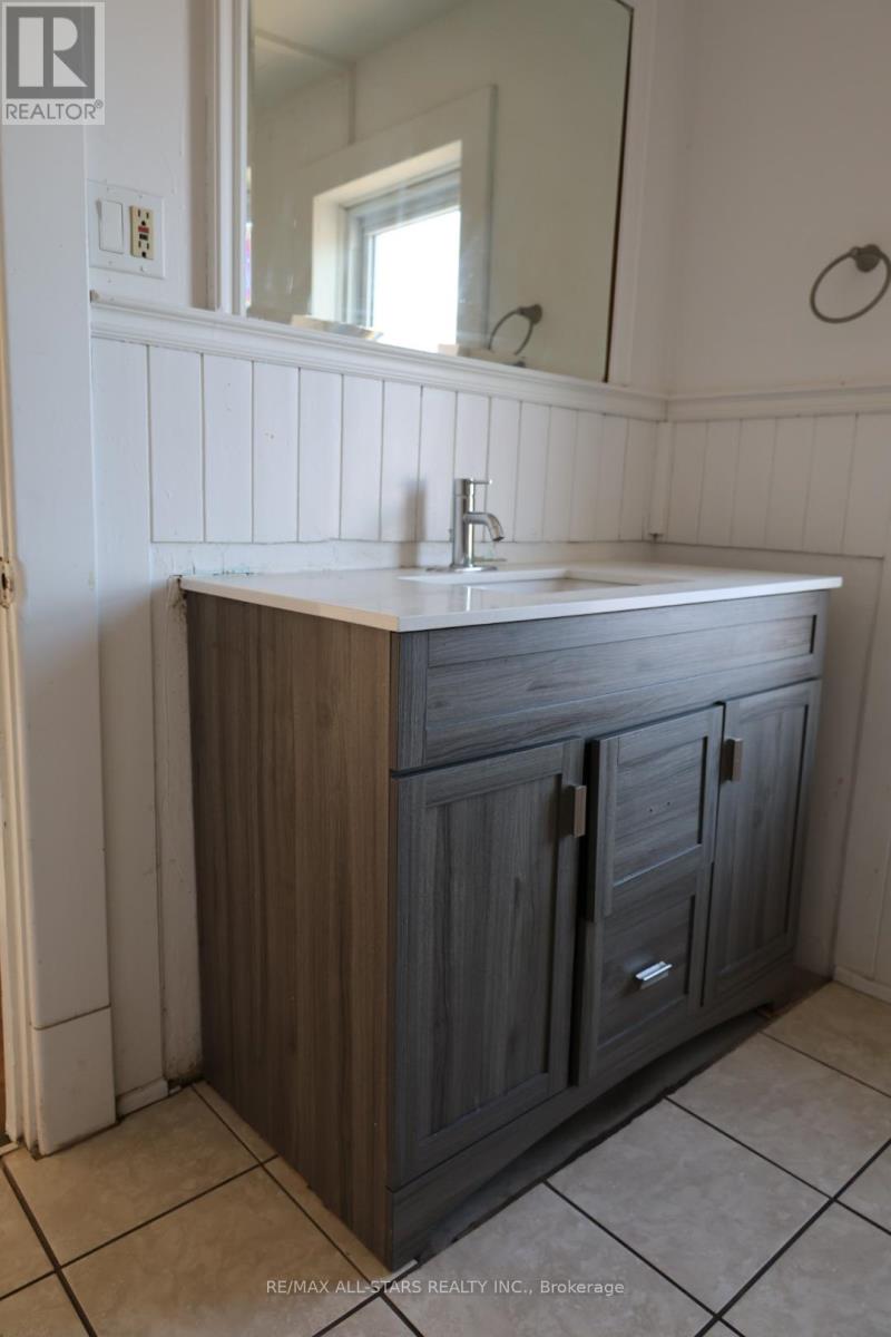 280 Lansdowne Street W, Peterborough (Ashburnham Ward 4), Ontario  K9J 1Y8 - Photo 23 - X12520948