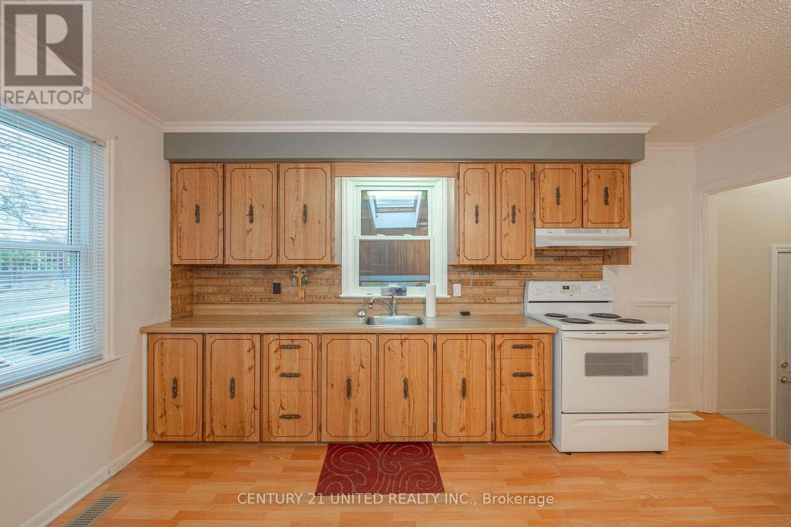 835 Barnardo Avenue, Peterborough, Ontario  K9H 5W1 - Photo 6 - X12520956