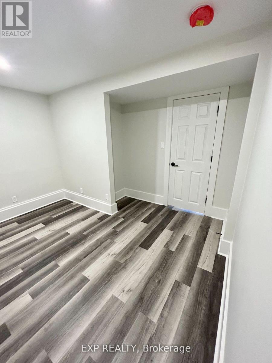 2 - 316 Front Street, Belleville, Ontario  K8N 2Z8 - Photo 4 - X12521002