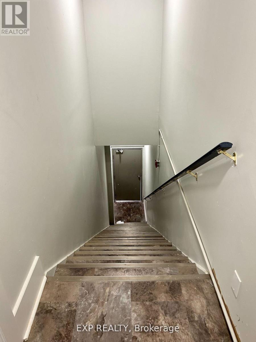 2 - 316 Front Street, Belleville, Ontario  K8N 2Z8 - Photo 8 - X12521002