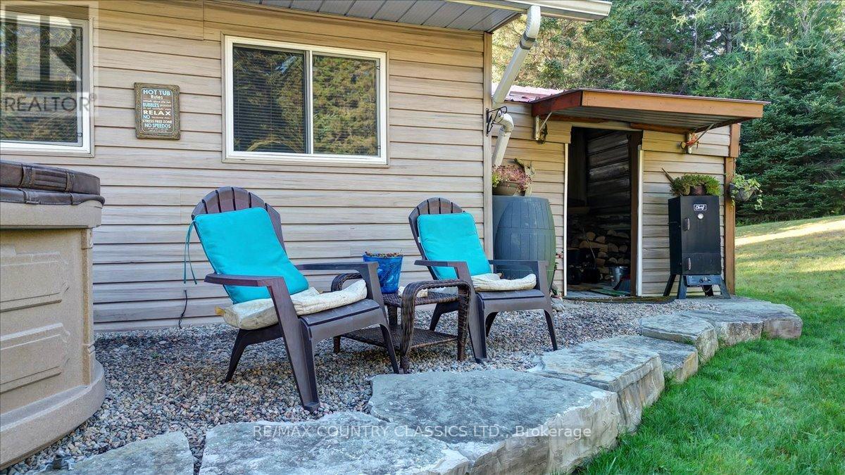 1689 Graphite Road, Hastings Highlands, Ontario  K0L 2S0 - Photo 13 - X12521072