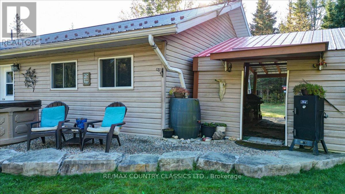 1689 Graphite Road, Hastings Highlands, Ontario  K0L 2S0 - Photo 14 - X12521072