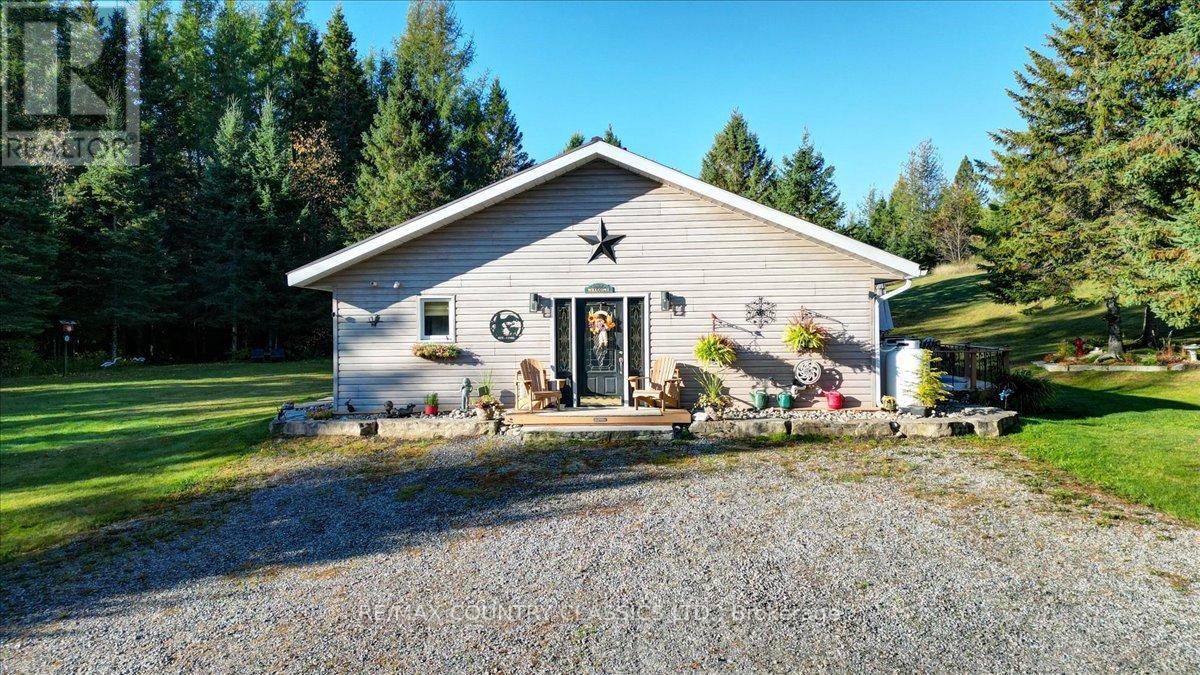 1689 Graphite Road, Hastings Highlands, Ontario  K0L 2S0 - Photo 22 - X12521072