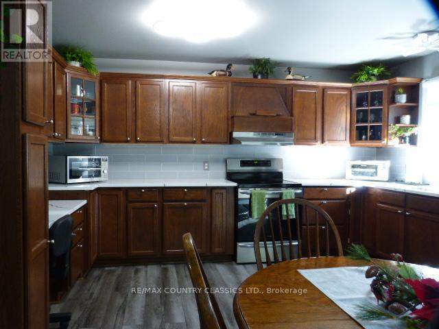 1689 Graphite Road, Hastings Highlands, Ontario  K0L 2S0 - Photo 27 - X12521072