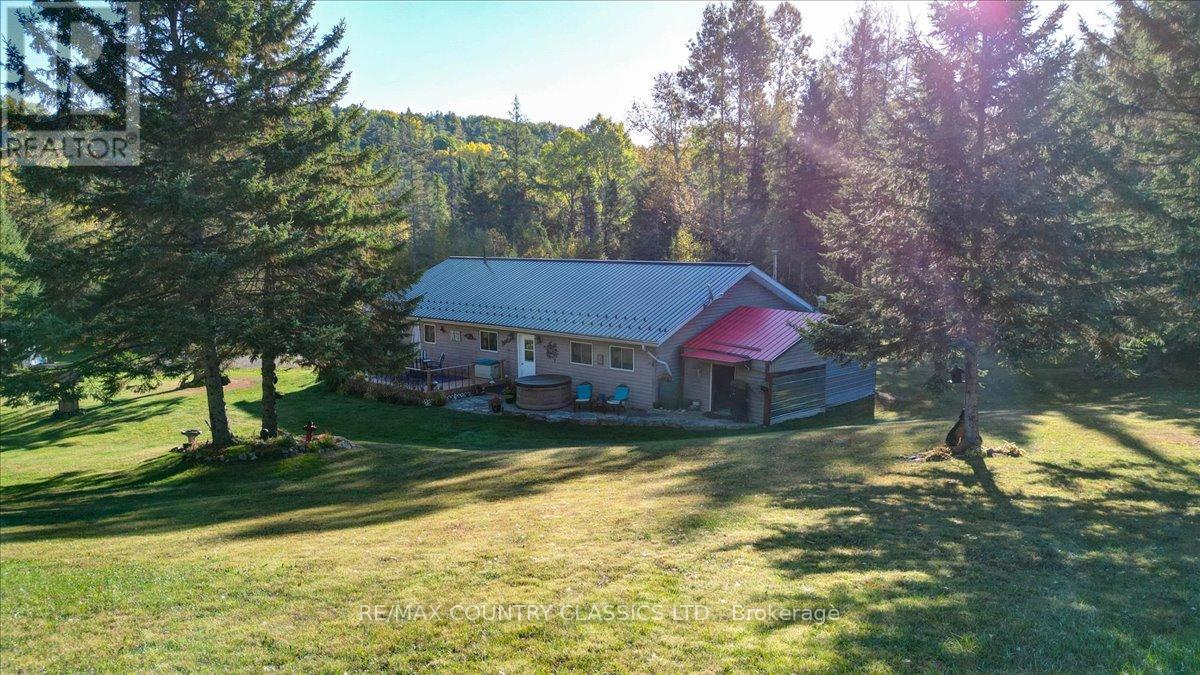 1689 Graphite Road, Hastings Highlands, Ontario  K0L 2S0 - Photo 8 - X12521072