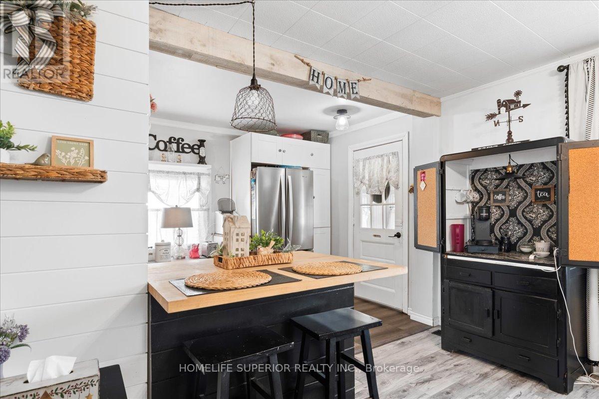 196 First Street, Trent Hills (Campbellford), Ontario  K0L 1L0 - Photo 14 - X12521180