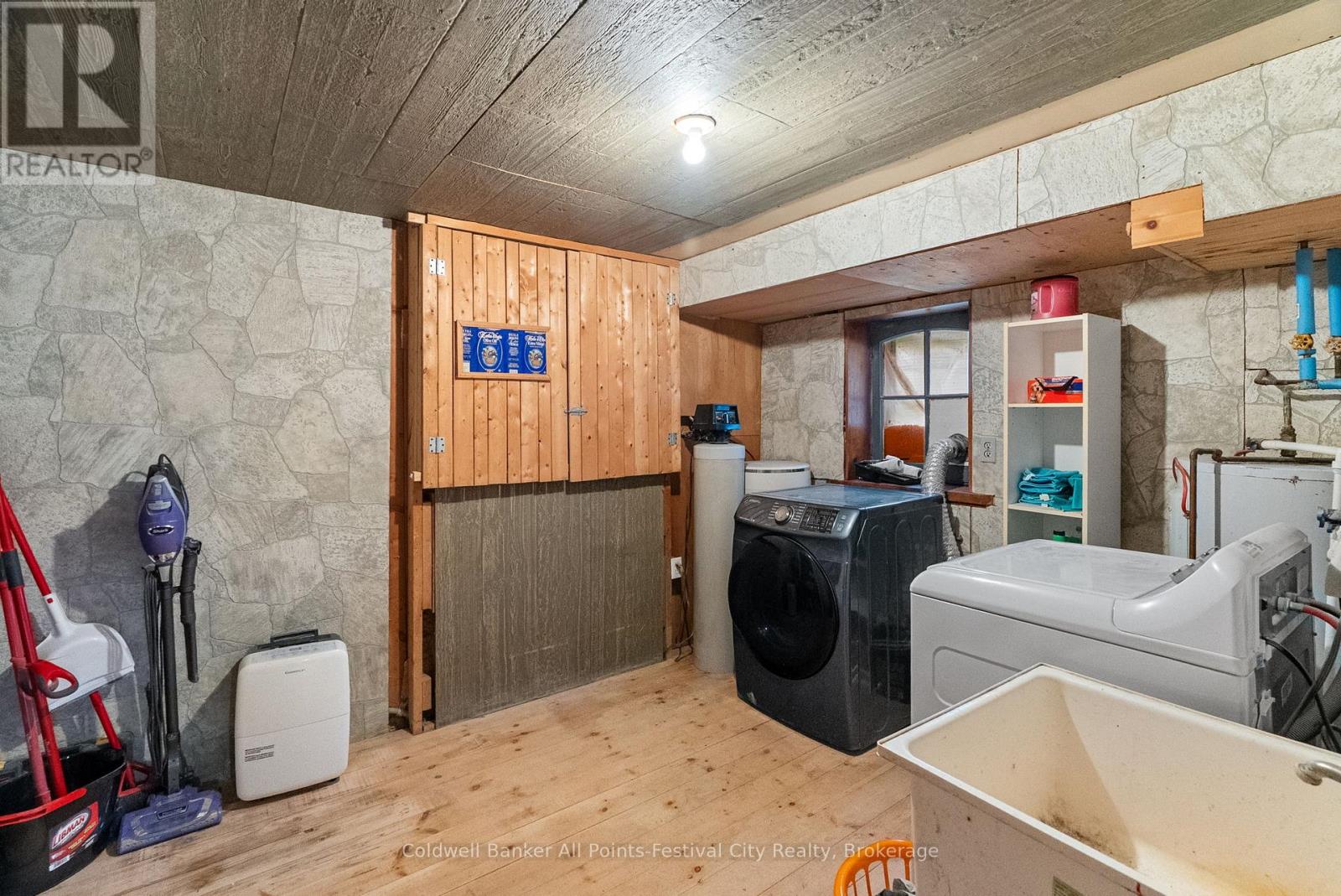 112 Goderich Street, Ashfield-Colborne-Wawanosh, Ontario N0M 1E0 - Photo 31 - X12521004