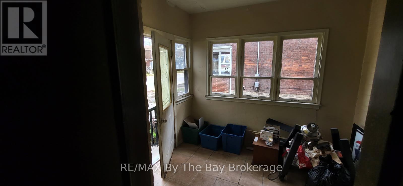 1082 2nd Avenue W, Owen Sound, Ontario N4K 4N1 - Photo 4 - X12521016