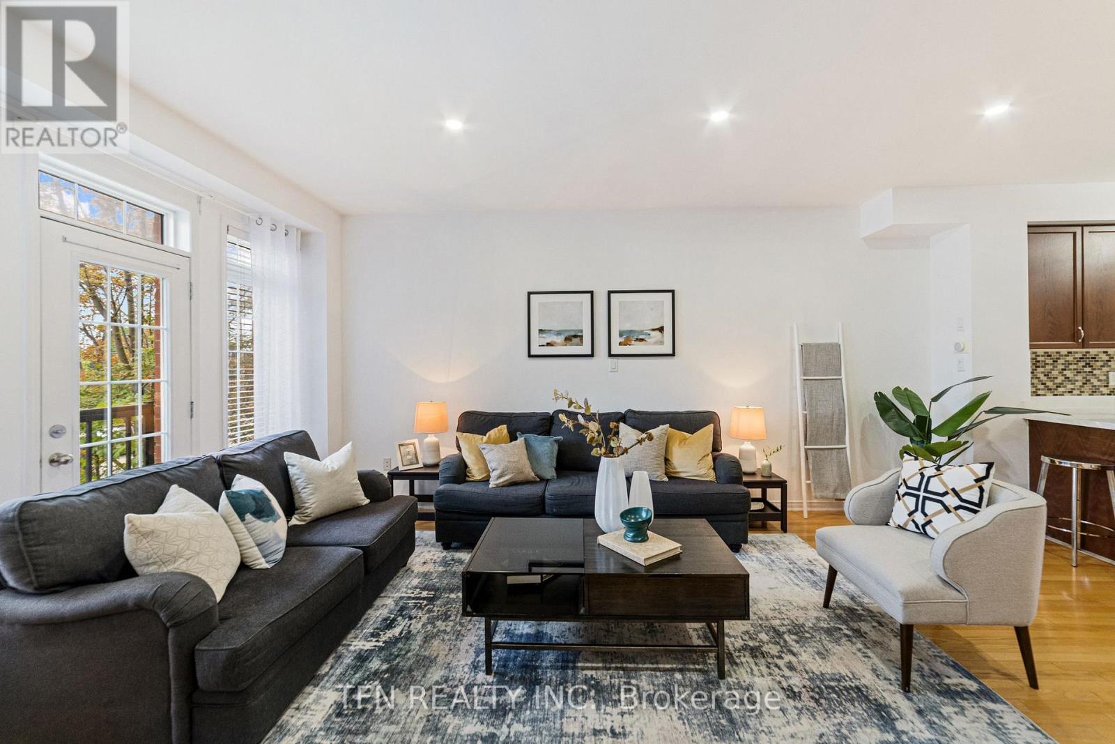 7166 Triumph Lane, Mississauga, Ontario L5N 0C5 - Photo 10 - W12520740