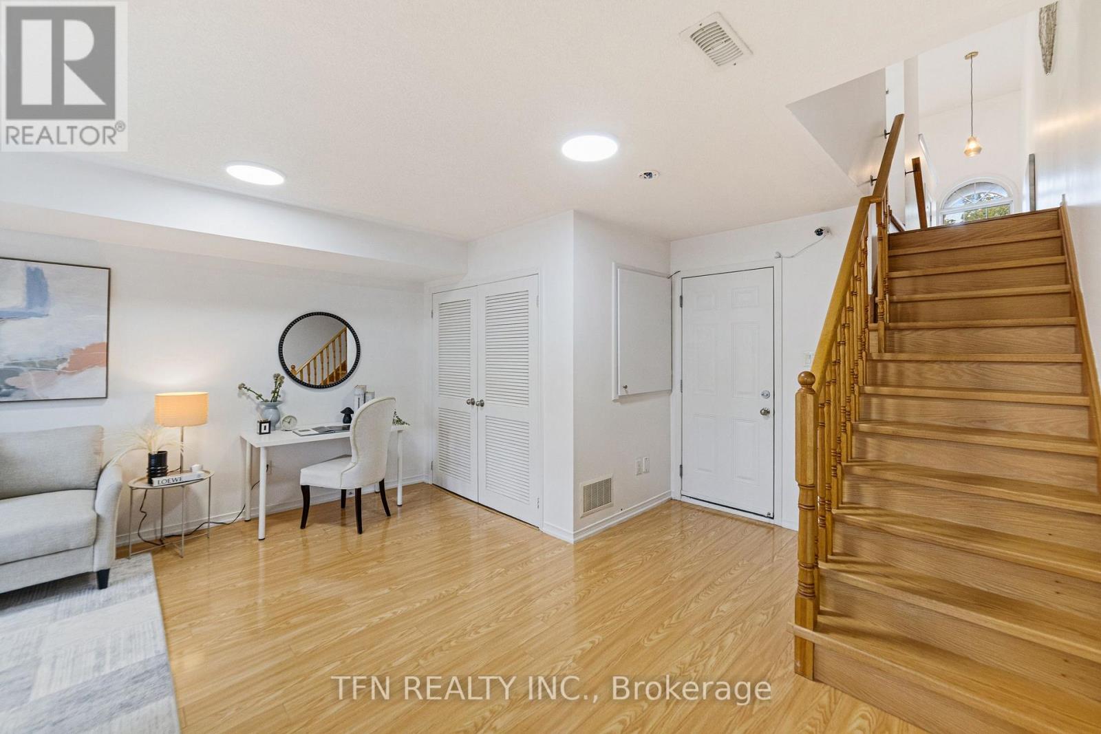 7166 Triumph Lane, Mississauga, Ontario L5N 0C5 - Photo 35 - W12520740