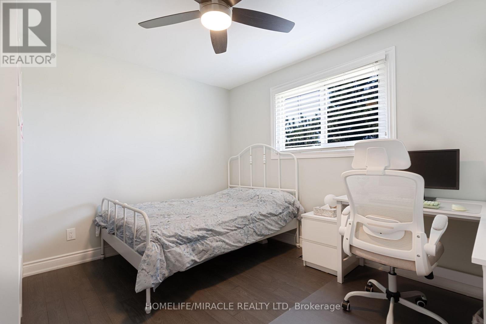 7568 Middleshire Drive, Mississauga, Ontario L4T 3S2 - Photo 18 - W12520752