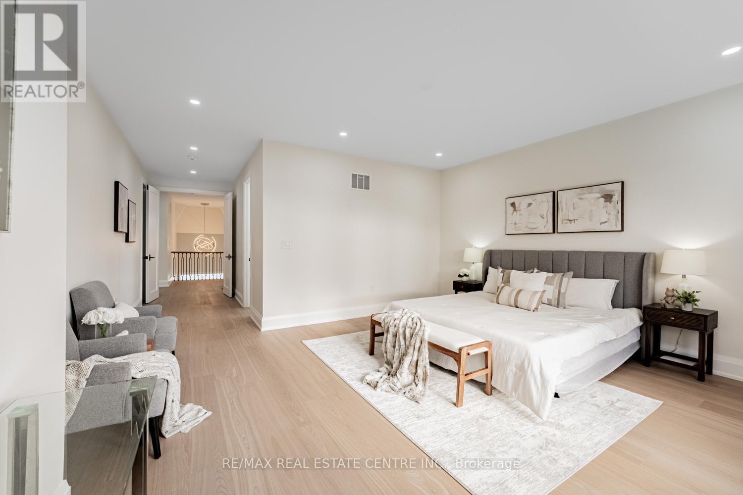 368 Weighton Drive, Oakville, Ontario  L6K 2R4 - Photo 18 - W12520782