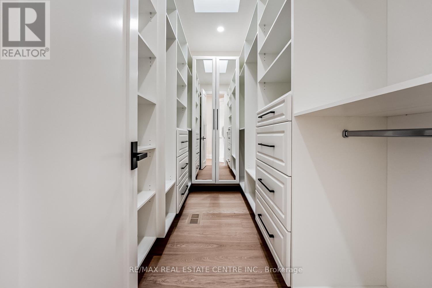 368 Weighton Drive, Oakville, Ontario  L6K 2R4 - Photo 32 - W12520782