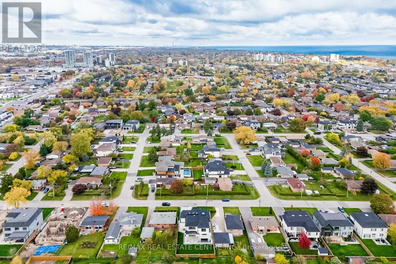 368 Weighton Drive, Oakville, Ontario  L6K 2R4 - Photo 50 - W12520782