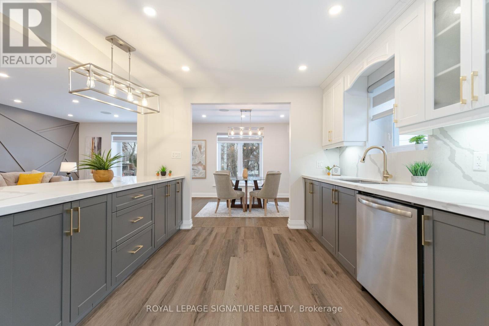 388 Antigua Road, Mississauga, Ontario  L5B 1C4 - Photo 14 - W12520844