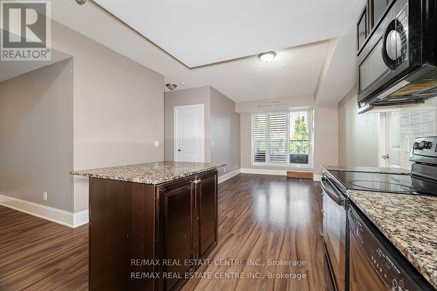 204 - 330 Burnhamthorpe Road, Mississauga, Ontario  L5B 0E1 - Photo 13 - W12520854