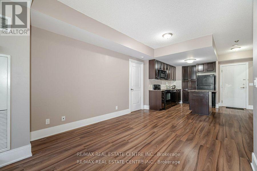 204 - 330 Burnhamthorpe Road, Mississauga, Ontario  L5B 0E1 - Photo 15 - W12520854