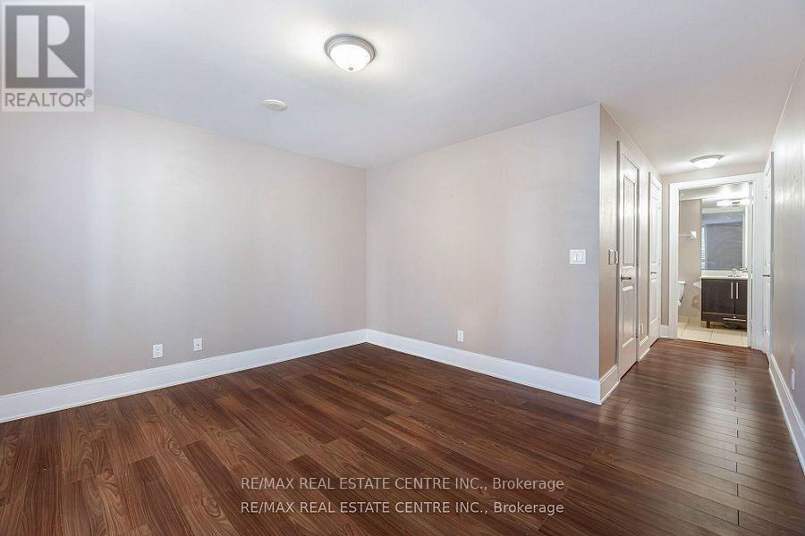 204 - 330 Burnhamthorpe Road, Mississauga, Ontario  L5B 0E1 - Photo 22 - W12520854