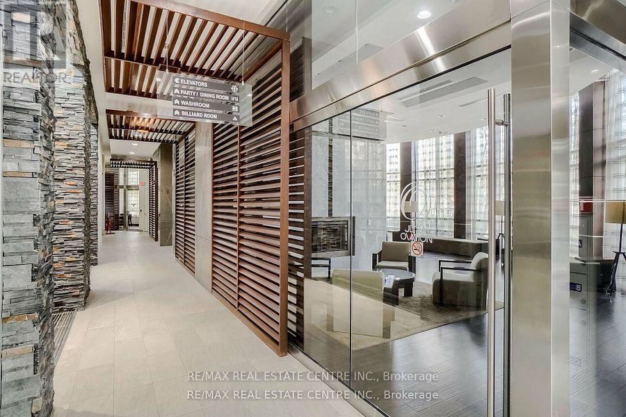 204 - 330 Burnhamthorpe Road, Mississauga, Ontario  L5B 0E1 - Photo 6 - W12520854