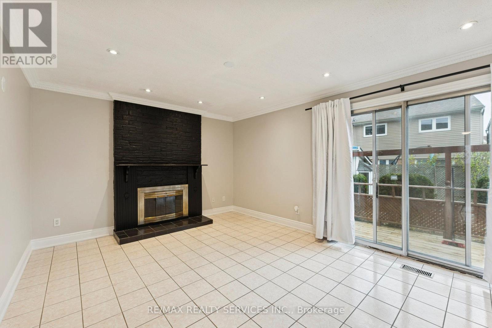 21 Majestic Crescent, Brampton, Ontario  L6S 3N1 - Photo 21 - W12520862