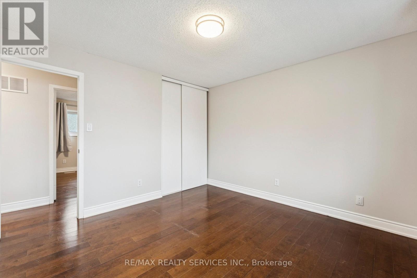 21 Majestic Crescent, Brampton, Ontario  L6S 3N1 - Photo 33 - W12520862