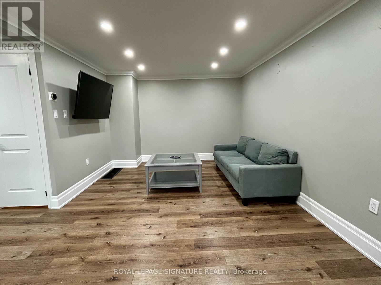 55 Stafford Street, Woodstock, Ontario  N4S 3Z8 - Photo 7 - X12520750