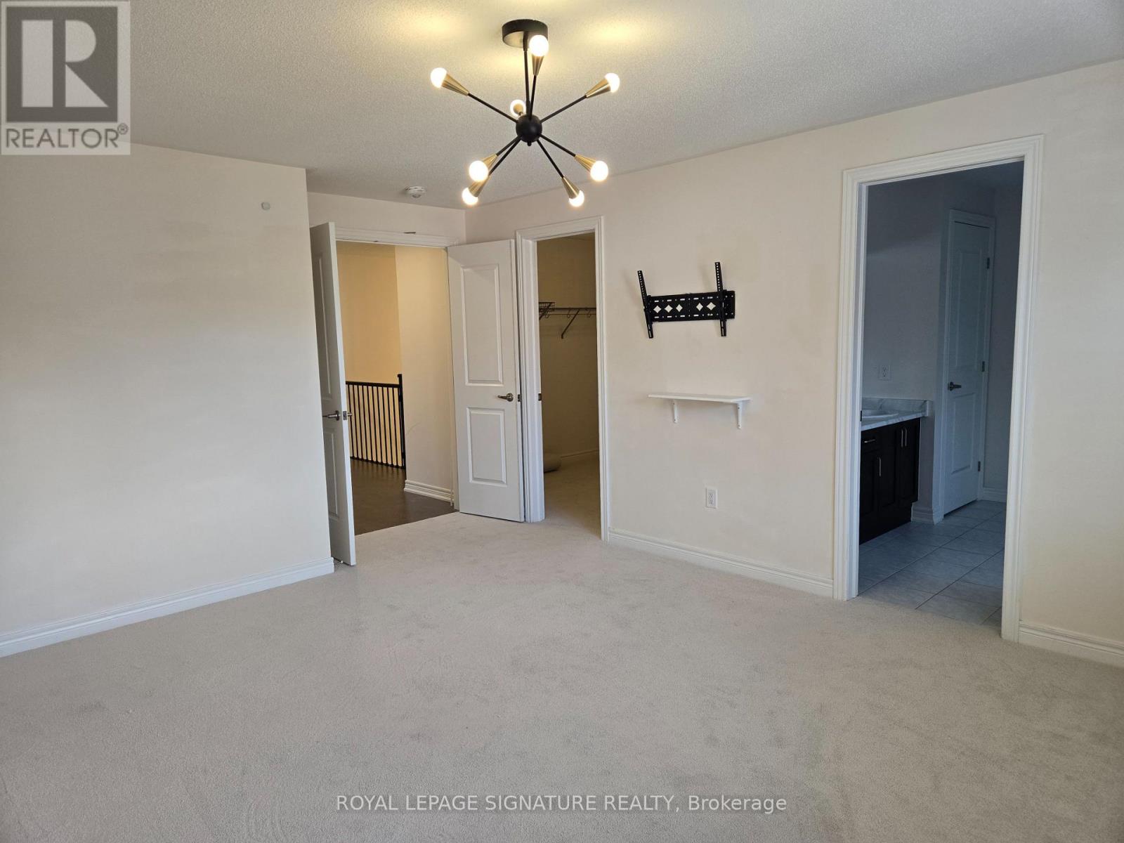 8 Beasley Grove, Hamilton, Ontario  L9K 0J7 - Photo 13 - X12520776