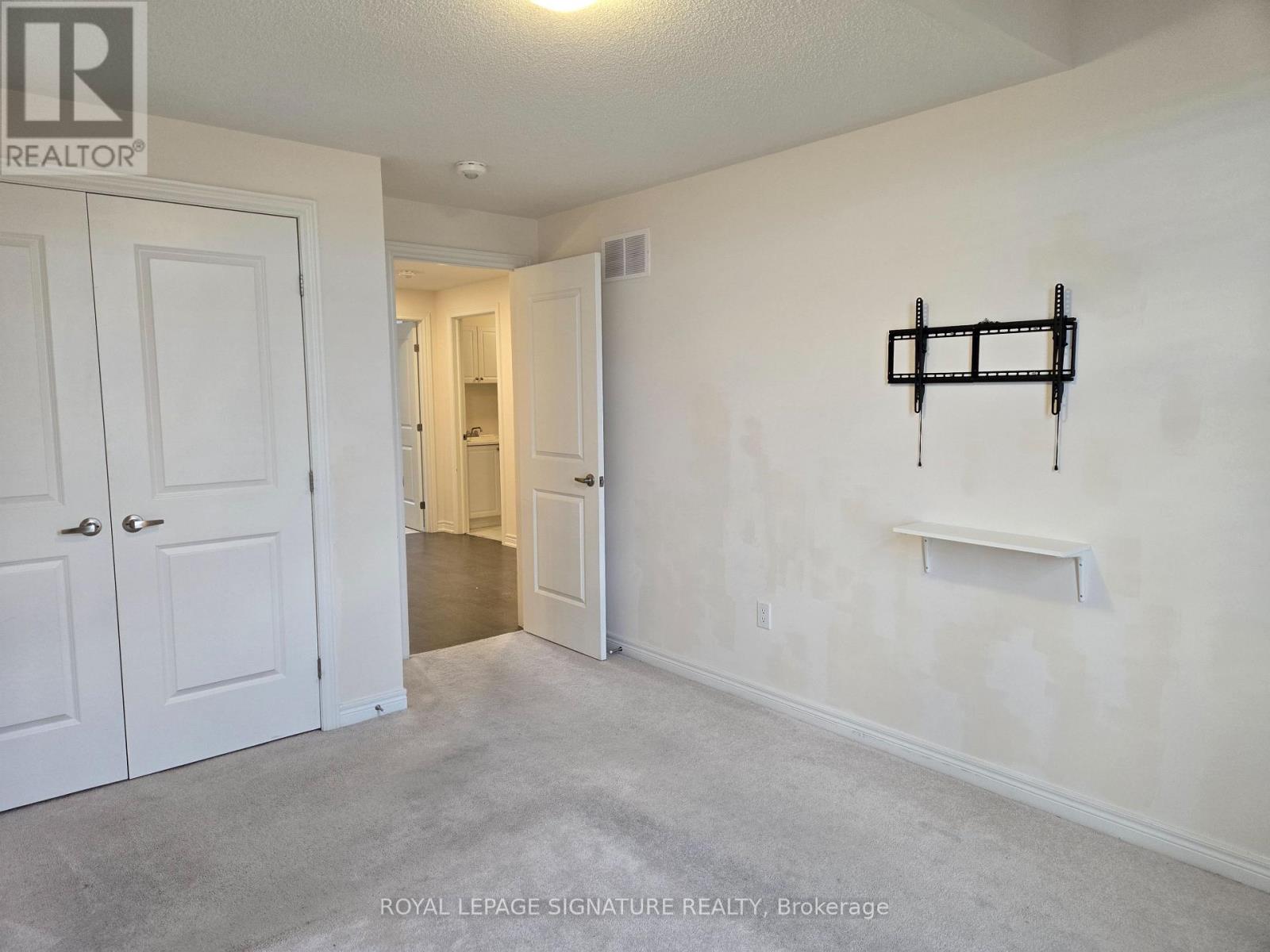 8 Beasley Grove, Hamilton, Ontario  L9K 0J7 - Photo 18 - X12520776