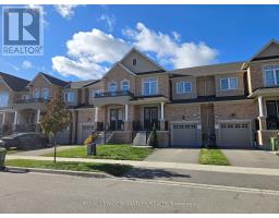 8 BEASLEY GROVE, Hamilton, Ontario
