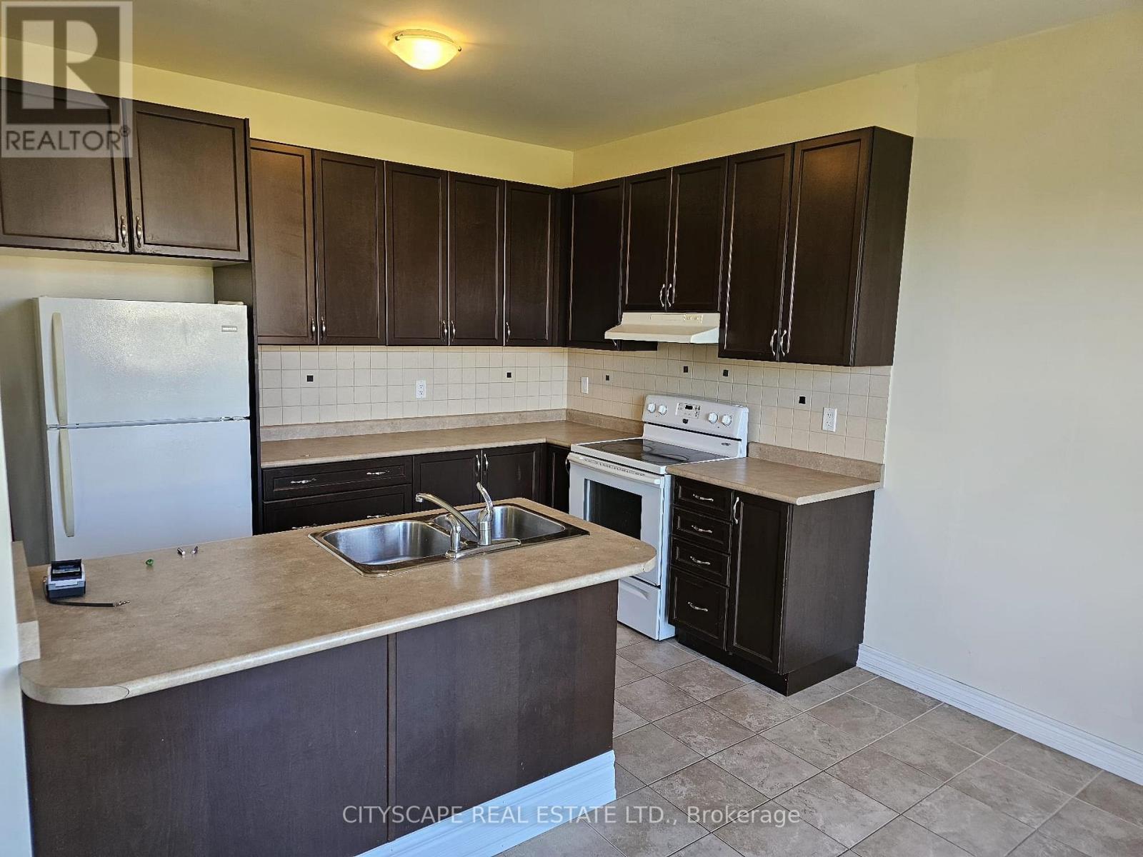 6366 Dilalla Crescent, Niagara Falls, Ontario  L2H 0C9 - Photo 6 - X12520840